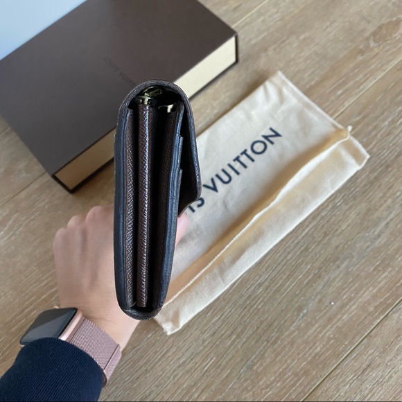 Louis Vuitton Sarah Wallet - Picture 8 of 8